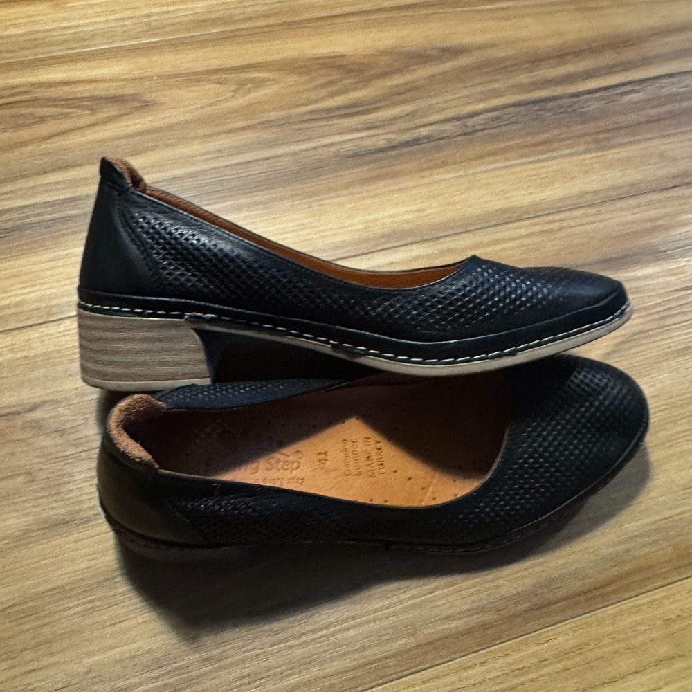 Spring Step Black Perforated Flats - Picture 6 of 10